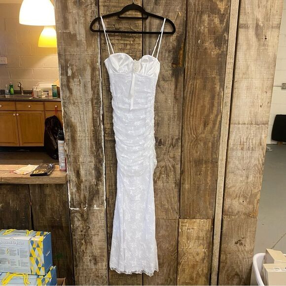 NWT Majorelle Leonie Gown White lace maxi rosette ruched bodycon slip Revolve XS - Picture 10 of 10